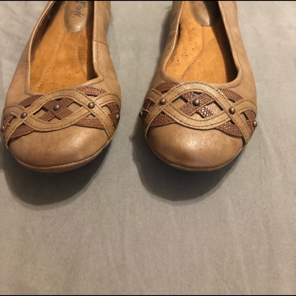 Slip ons